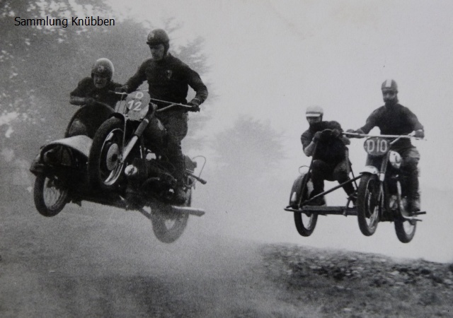 19620615 KK verfolgt Zuendapp Sprung.JPG